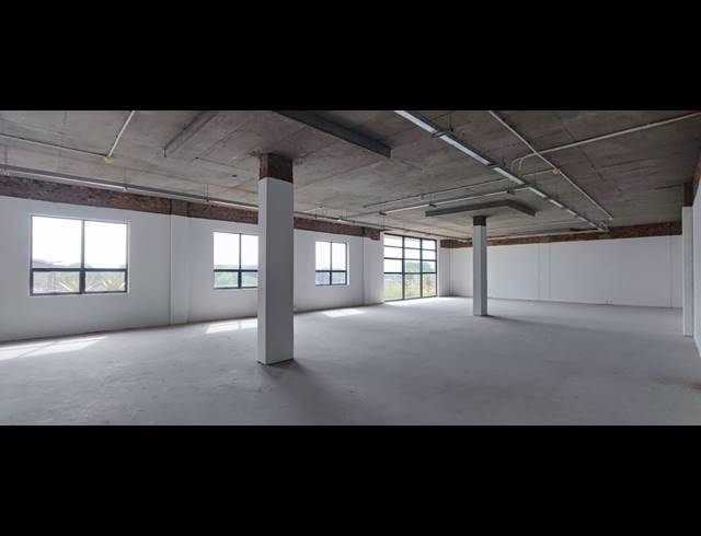 2,230M² WAREHOUSE TO LET IN HIGHVELD